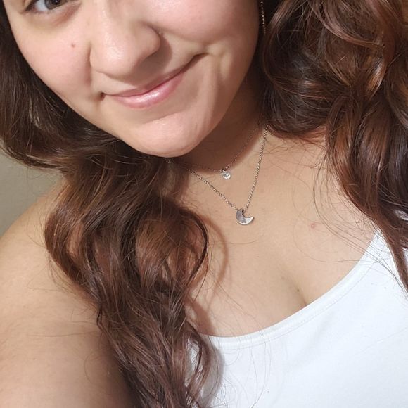 Meet your Posher, Erika - Picture 1 of 1